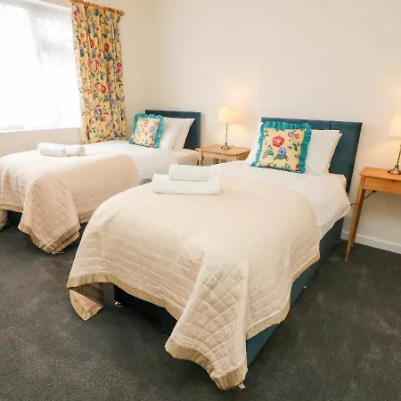 8 Oaks Field * Ambleside